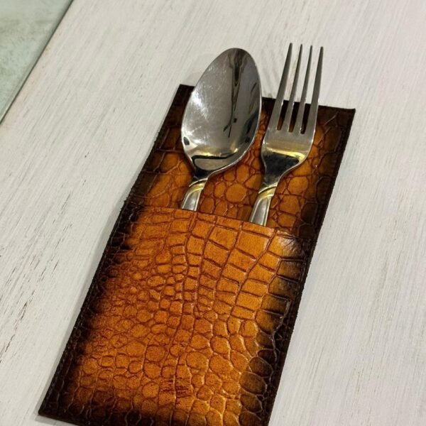 Compact Tabletop Spoon Wrap